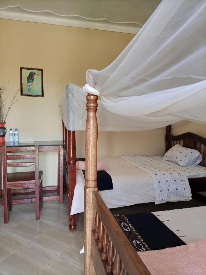 Pross Residence Masindi Kültér fotó